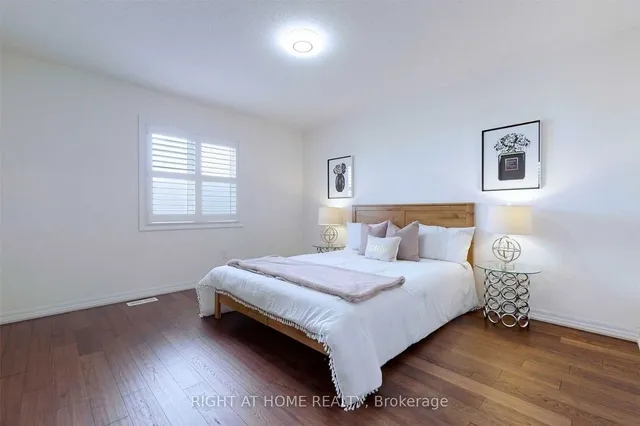 Additional property image - 1368 Connaught Terr