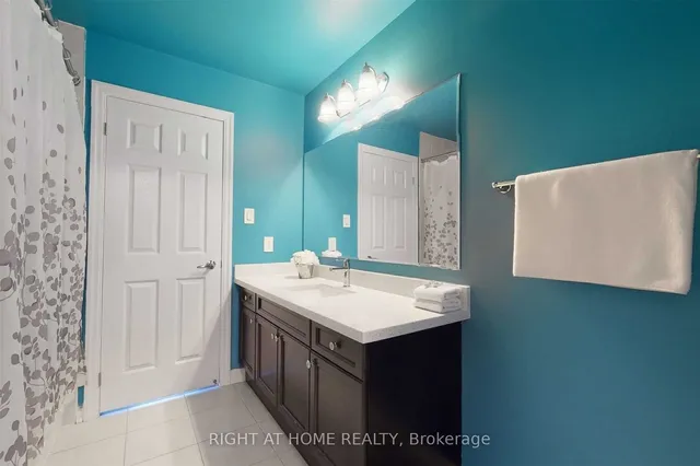 Additional property image - 1368 Connaught Terr