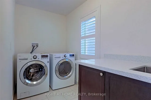 Additional property image - 1368 Connaught Terr