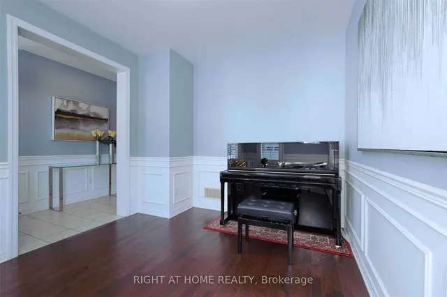 Additional property image - 1368 Connaught Terr