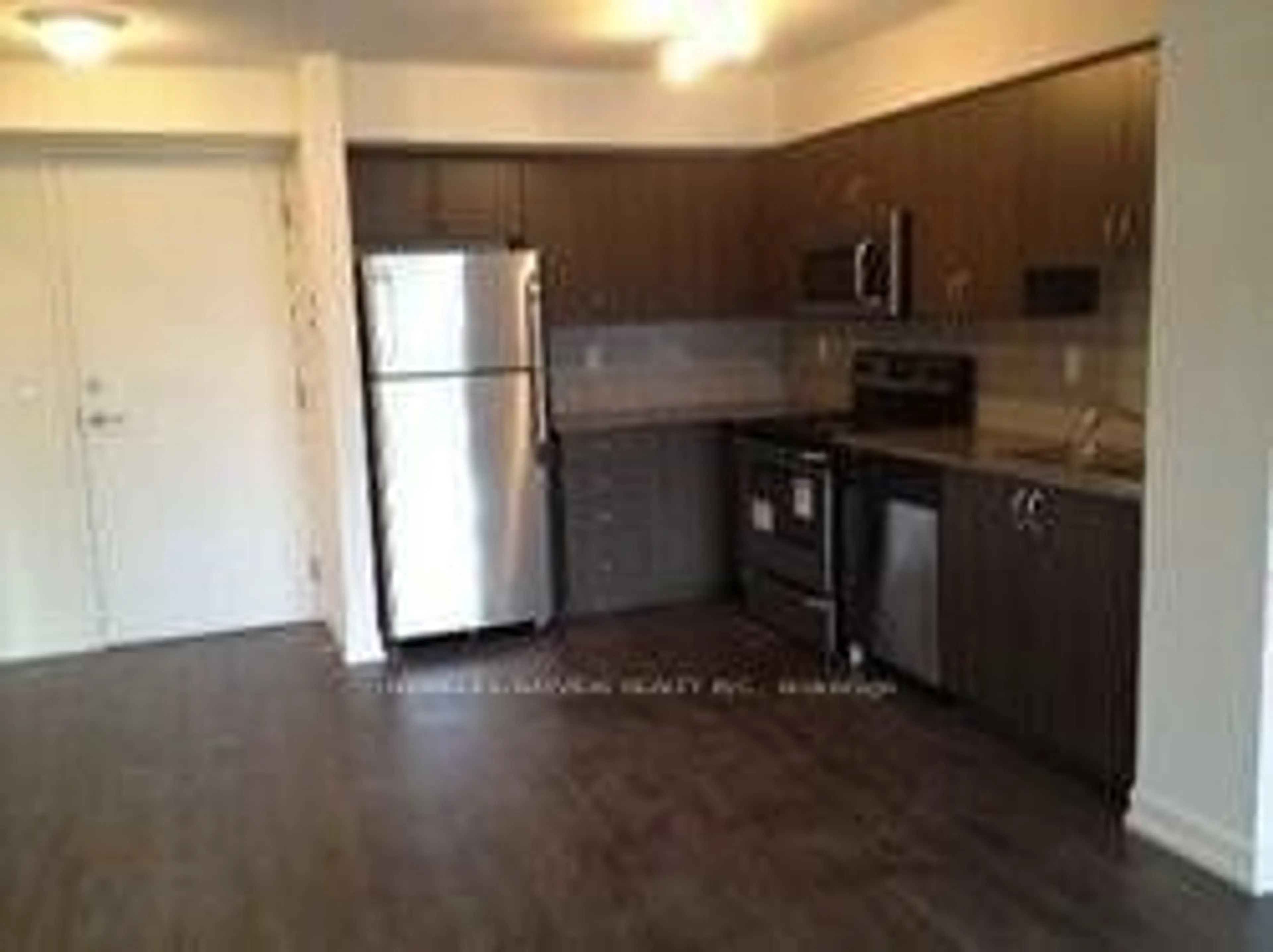 Standard kitchen, unknown for 812 Lansdowne Ave #718, Toronto Ontario M6H 4K5