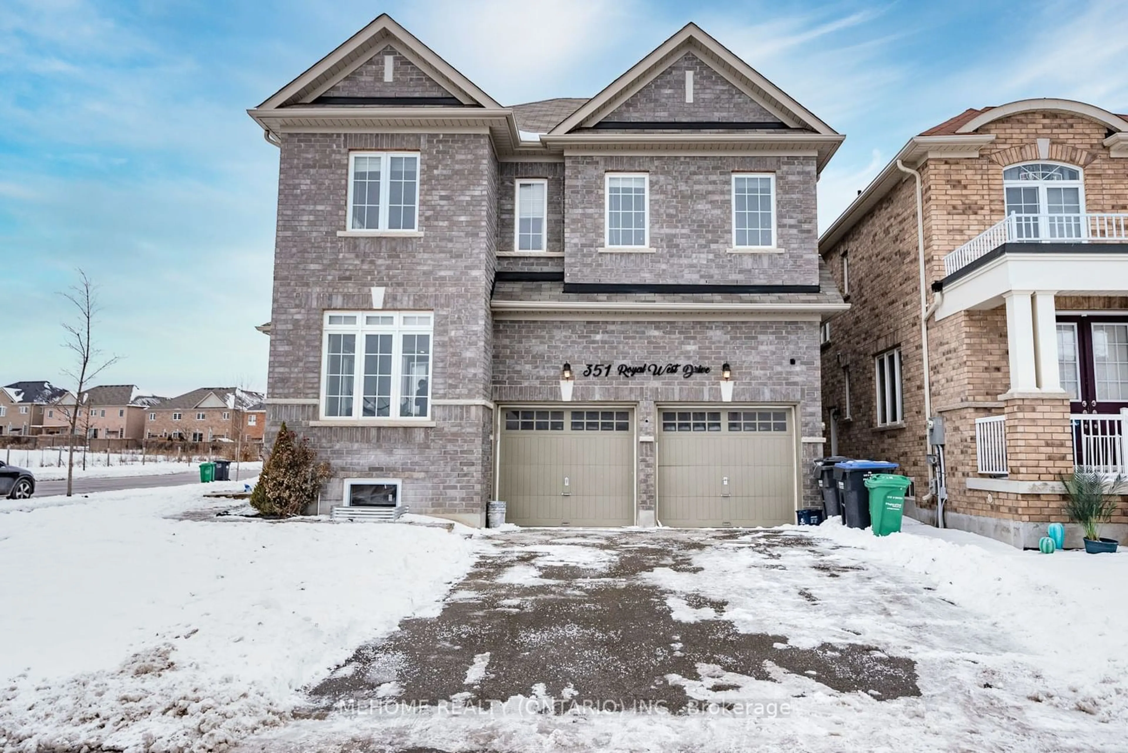 Home with brick exterior material, street for 351 Royal West Dr, Brampton Ontario L6X 5J6