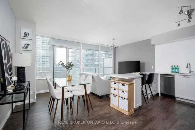Additional property image - 2240 Lake Shore Blvd Unit 605