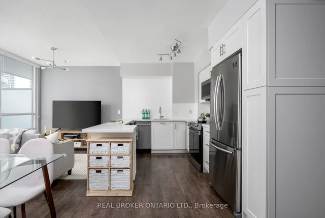 Additional property image - 2240 Lake Shore Blvd Unit 605