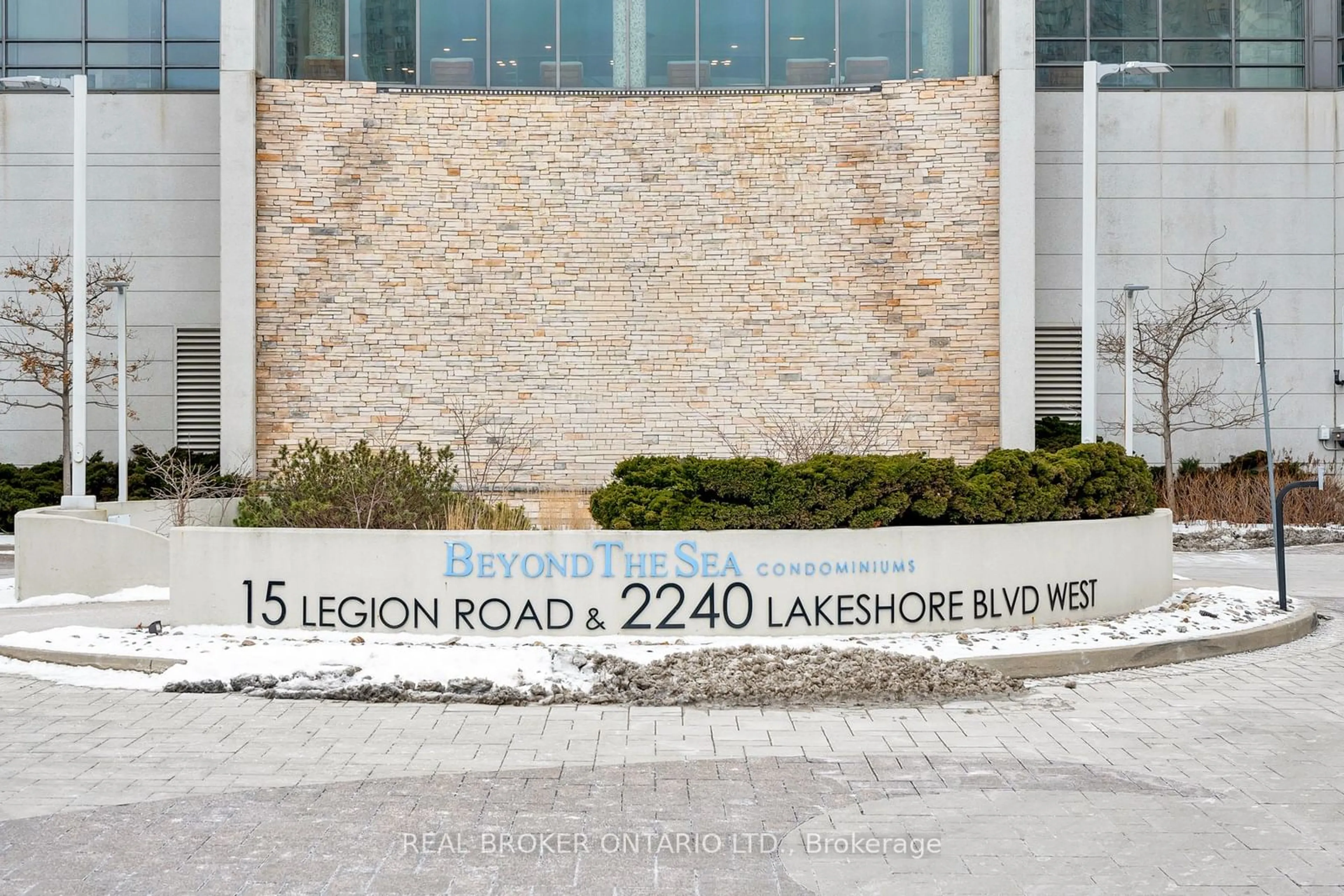 Lobby for 2240 Lake Shore Blvd #605, Toronto Ontario M8V 1A5