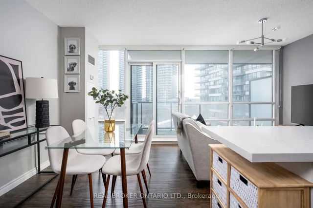Additional property image - 2240 Lake Shore Blvd Unit 605