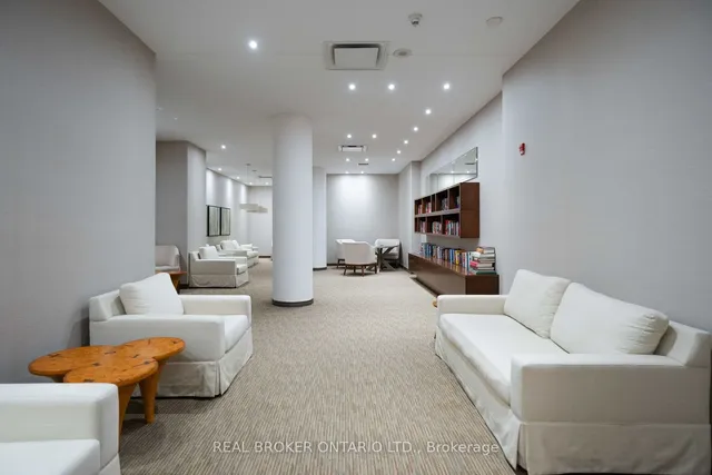 Additional property image - 2240 Lake Shore Blvd Unit 605