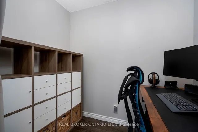 Additional property image - 2240 Lake Shore Blvd Unit 605