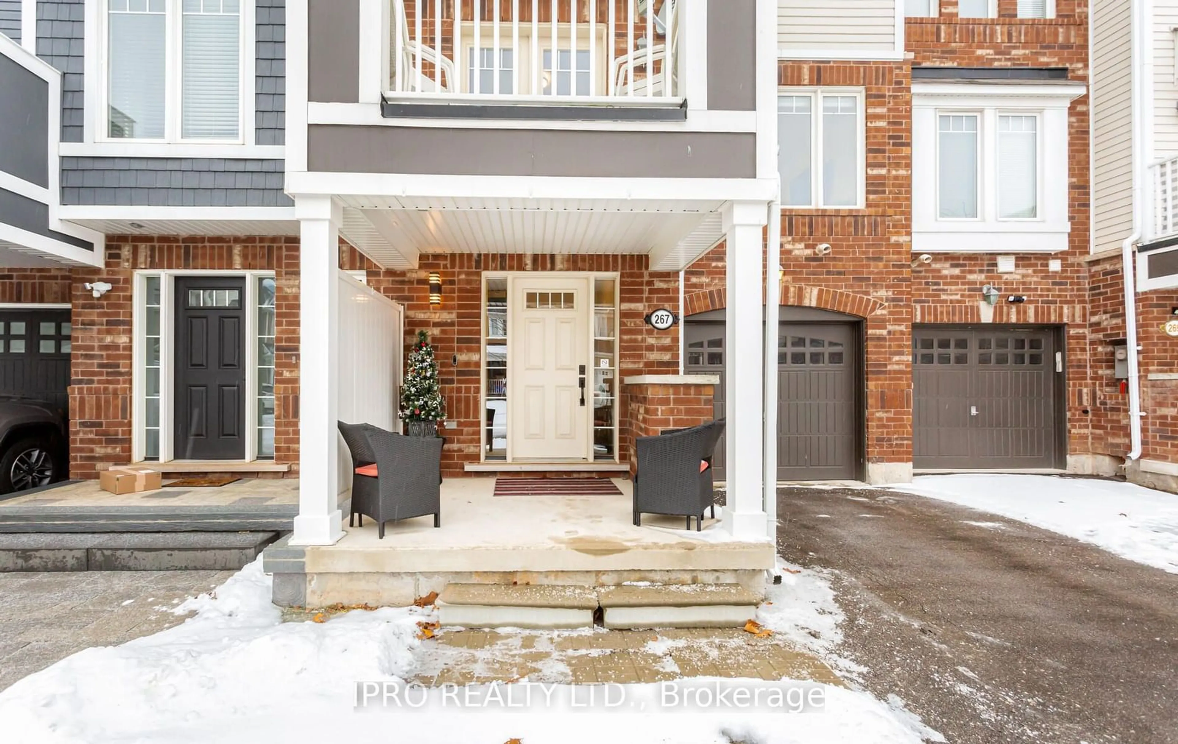 Indoor entryway for 267 Woodley Cres, Milton Ontario L9T 8C4