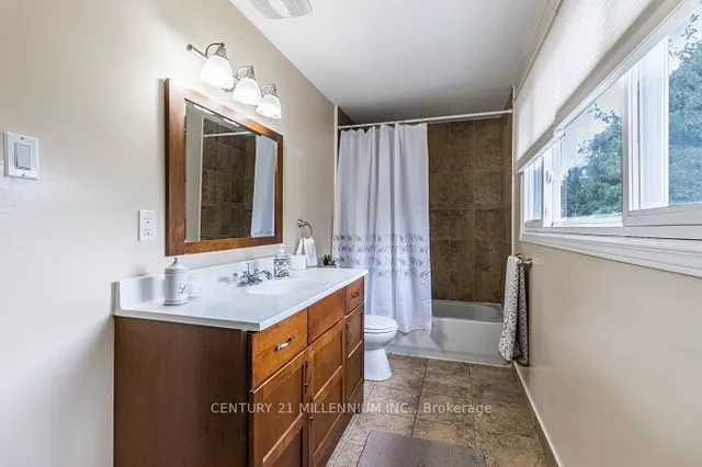 Additional property image - 92 Cassander Cres