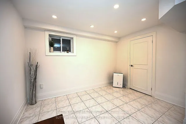 Additional image 25 of 400 Bloor St Unit 68