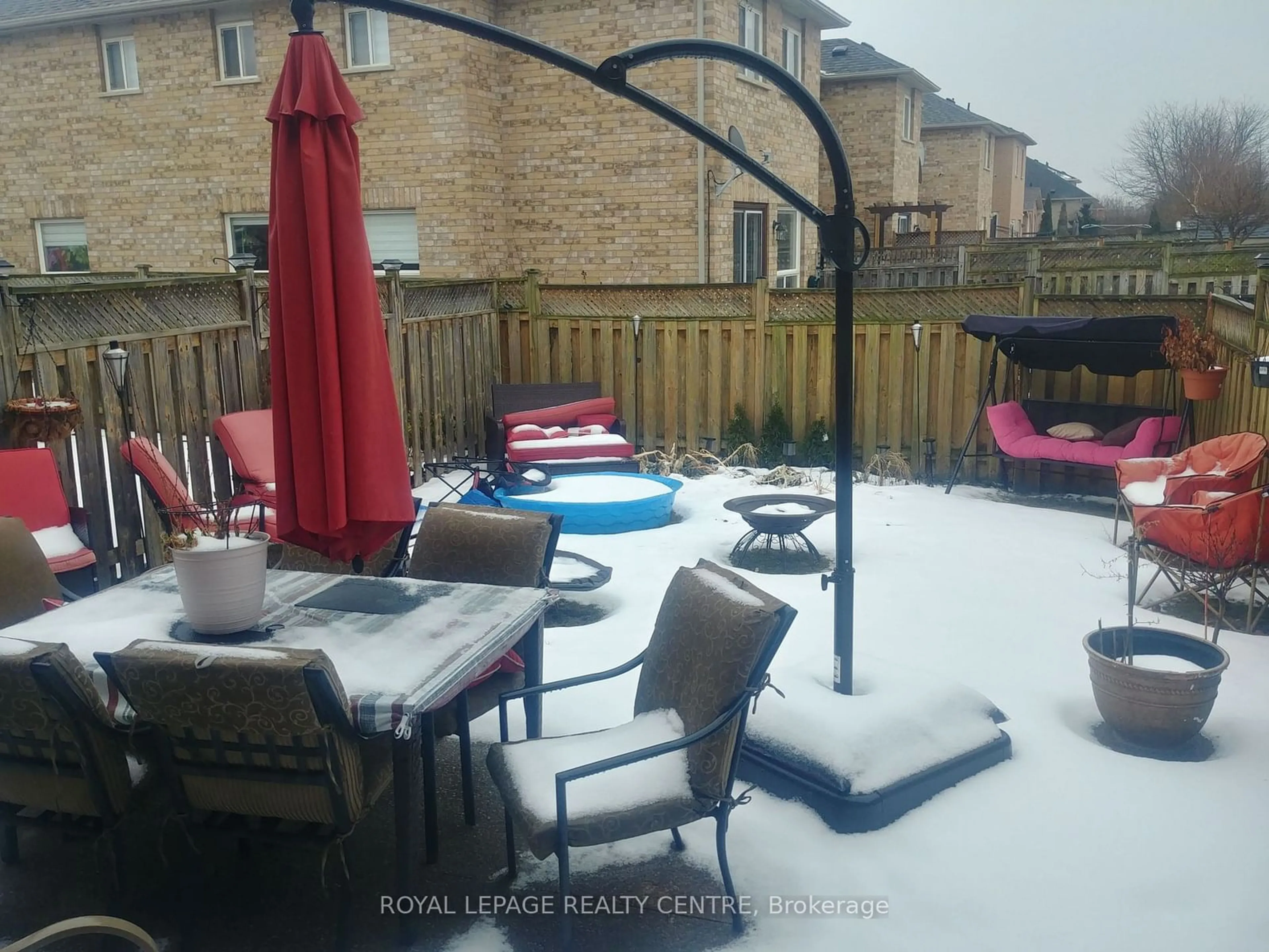 Patio, unknown for 2405 Newcastle Cres, Oakville Ontario L6M 4P8