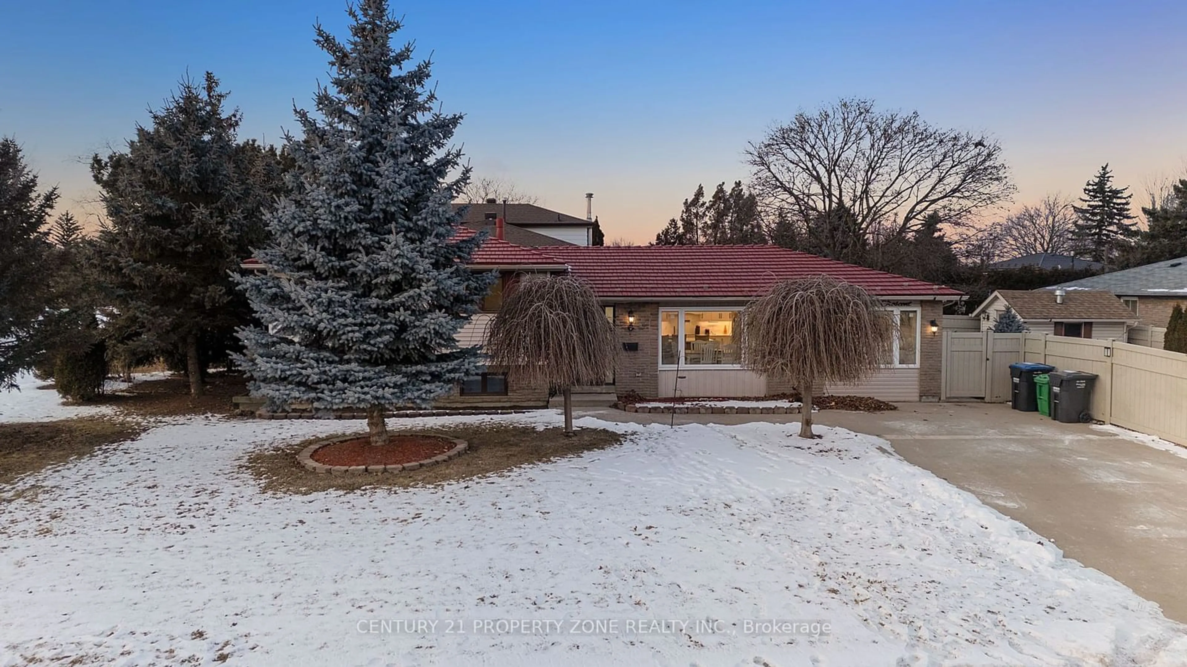 A pic from outside/outdoor area/front of a property/back of a property/a pic from drone, street for 66 Gondola Cres, Brampton Ontario L6S 1W6