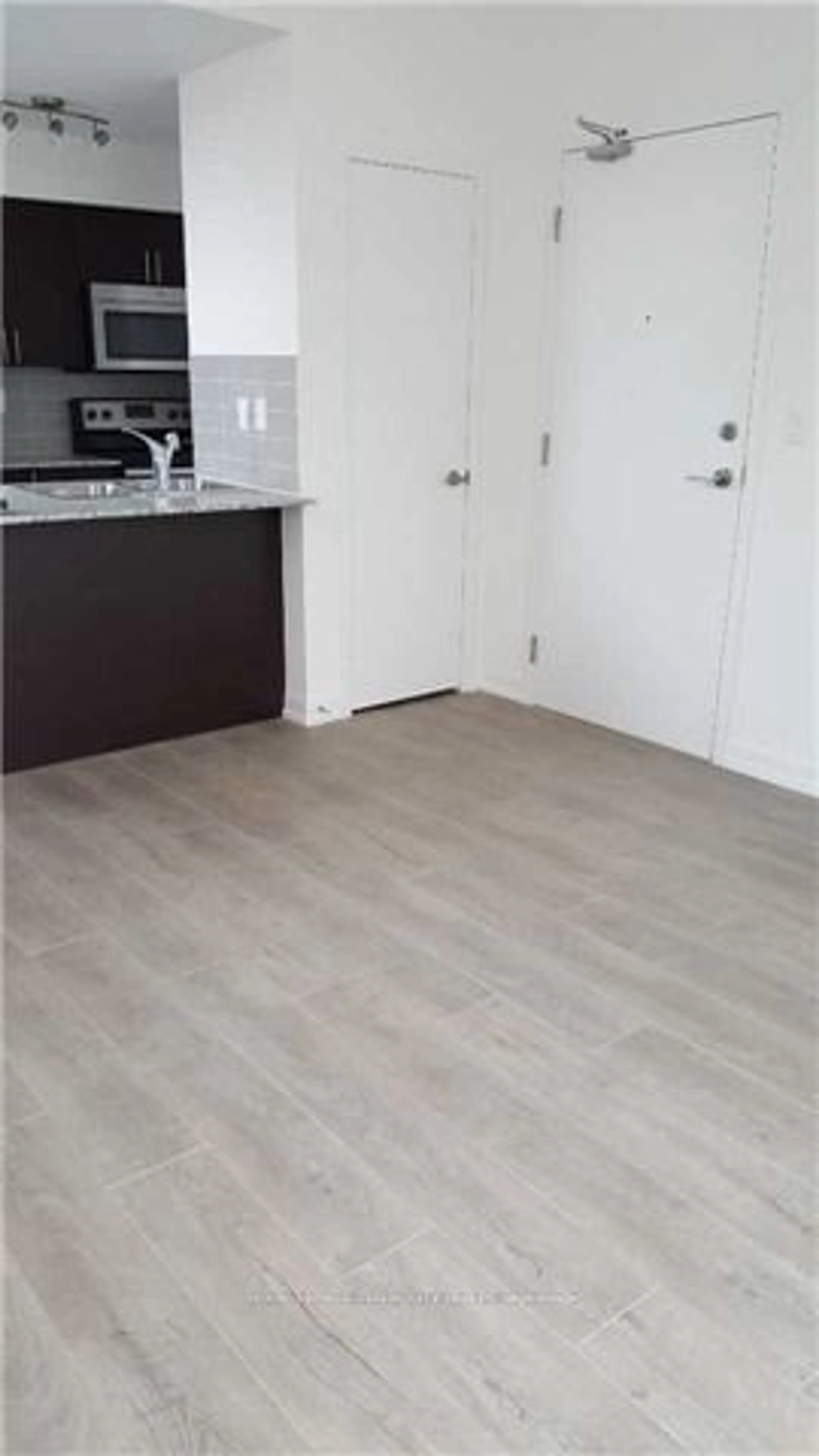 A pic of a room for 1410 Dupont Rd #308, Toronto Ontario P1B 8Z4