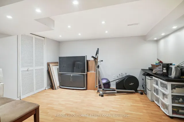 Additional property image - 1008 Glenbrook Ave