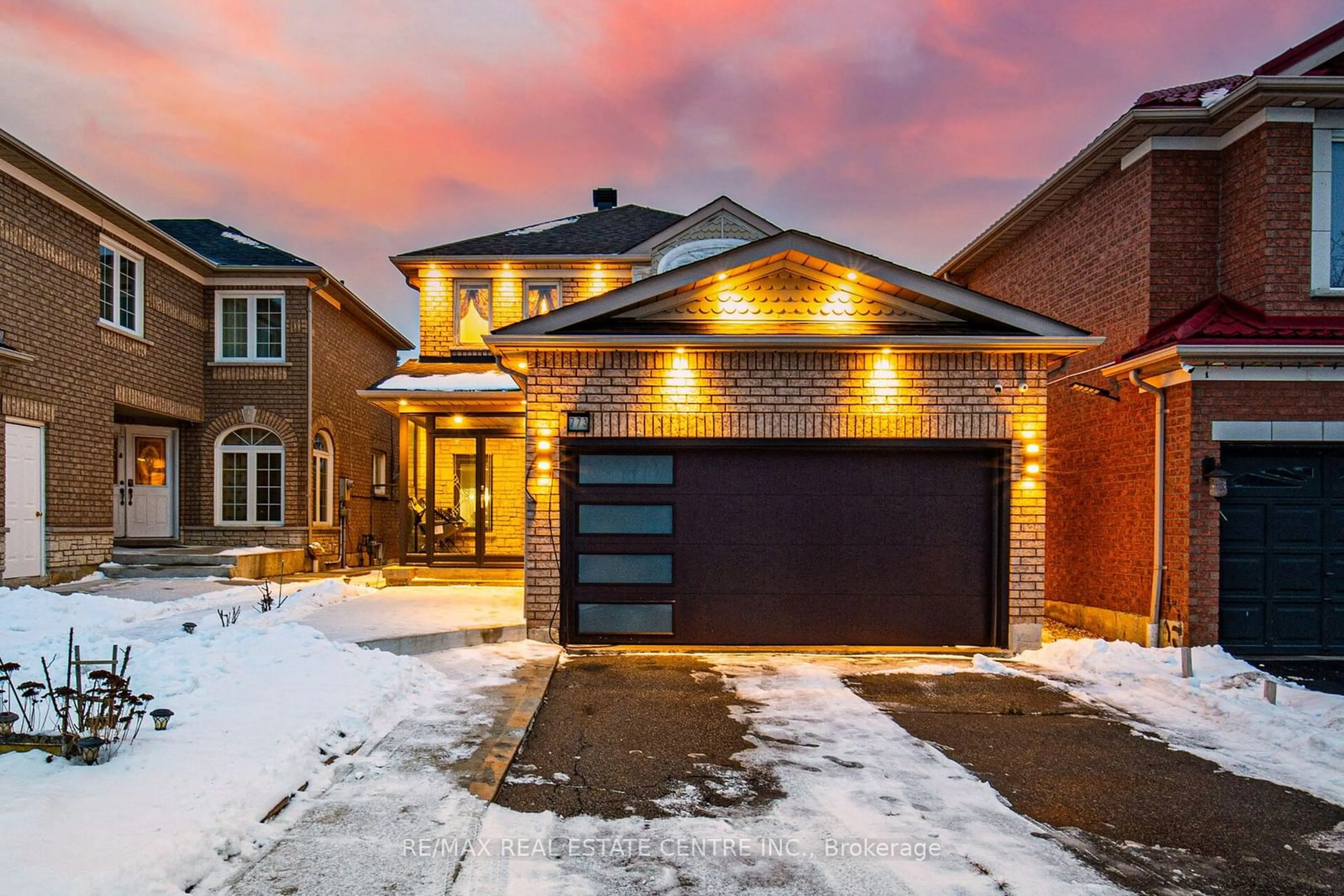 Home with brick exterior material, street for 773 Four Winds Way, Mississauga Ontario L5R 3W8