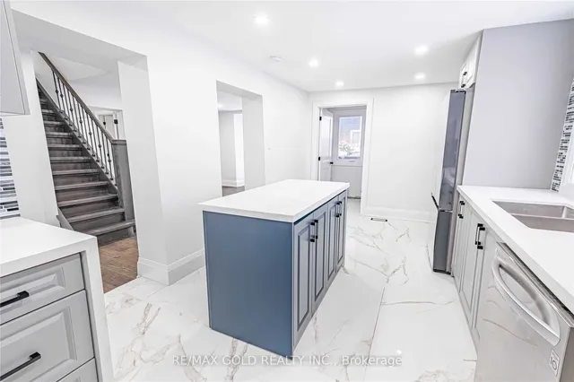 Additional property image - 2014 Embleton Rd