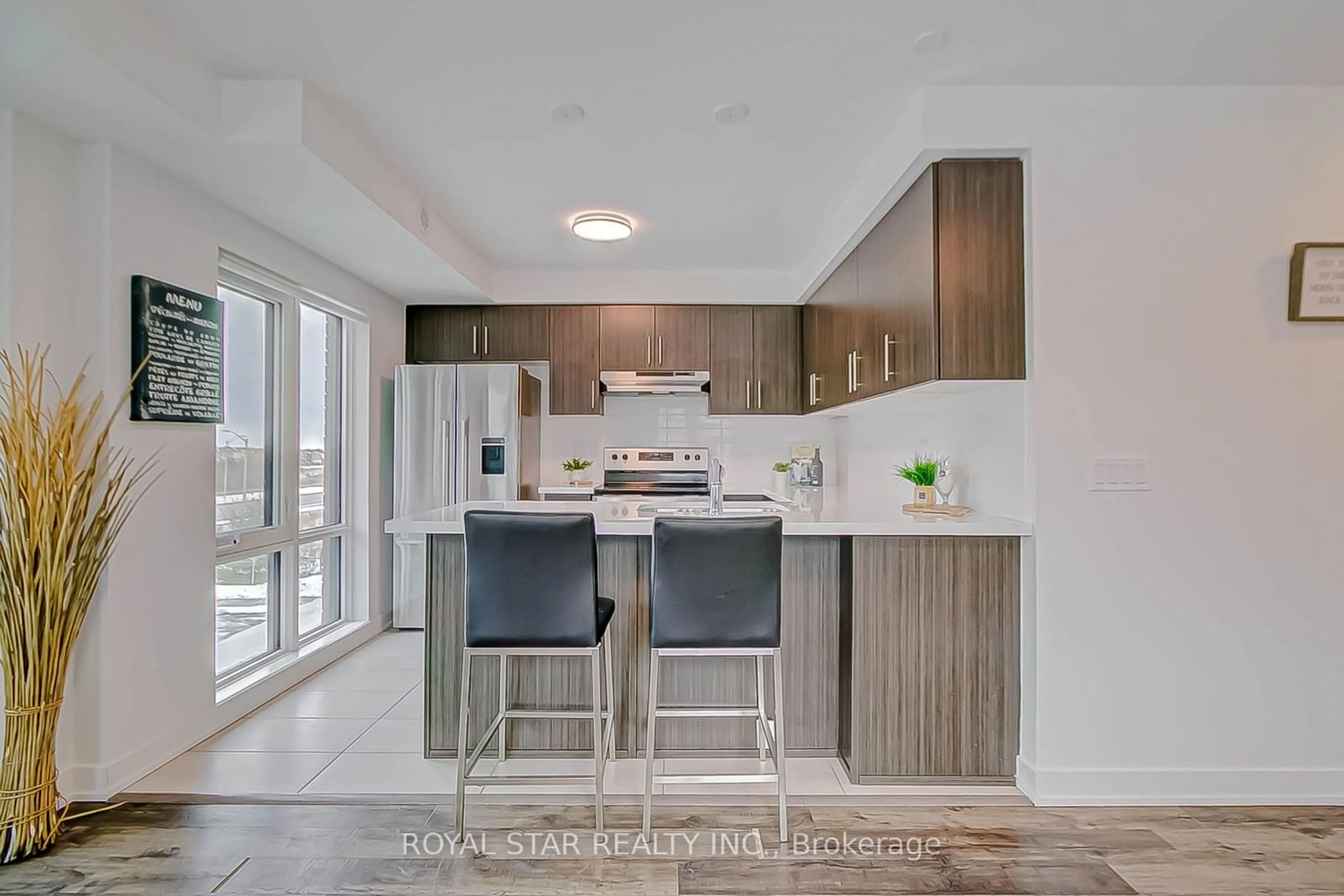 Open concept kitchen, ceramic/tile floor for 155 Veterans Dr #3, Brampton Ontario L7A 5L2