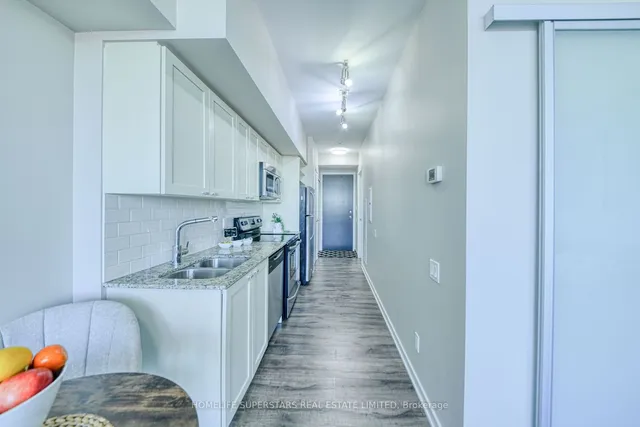 Additional property image - 105 The Queensway Ave Unit 3112