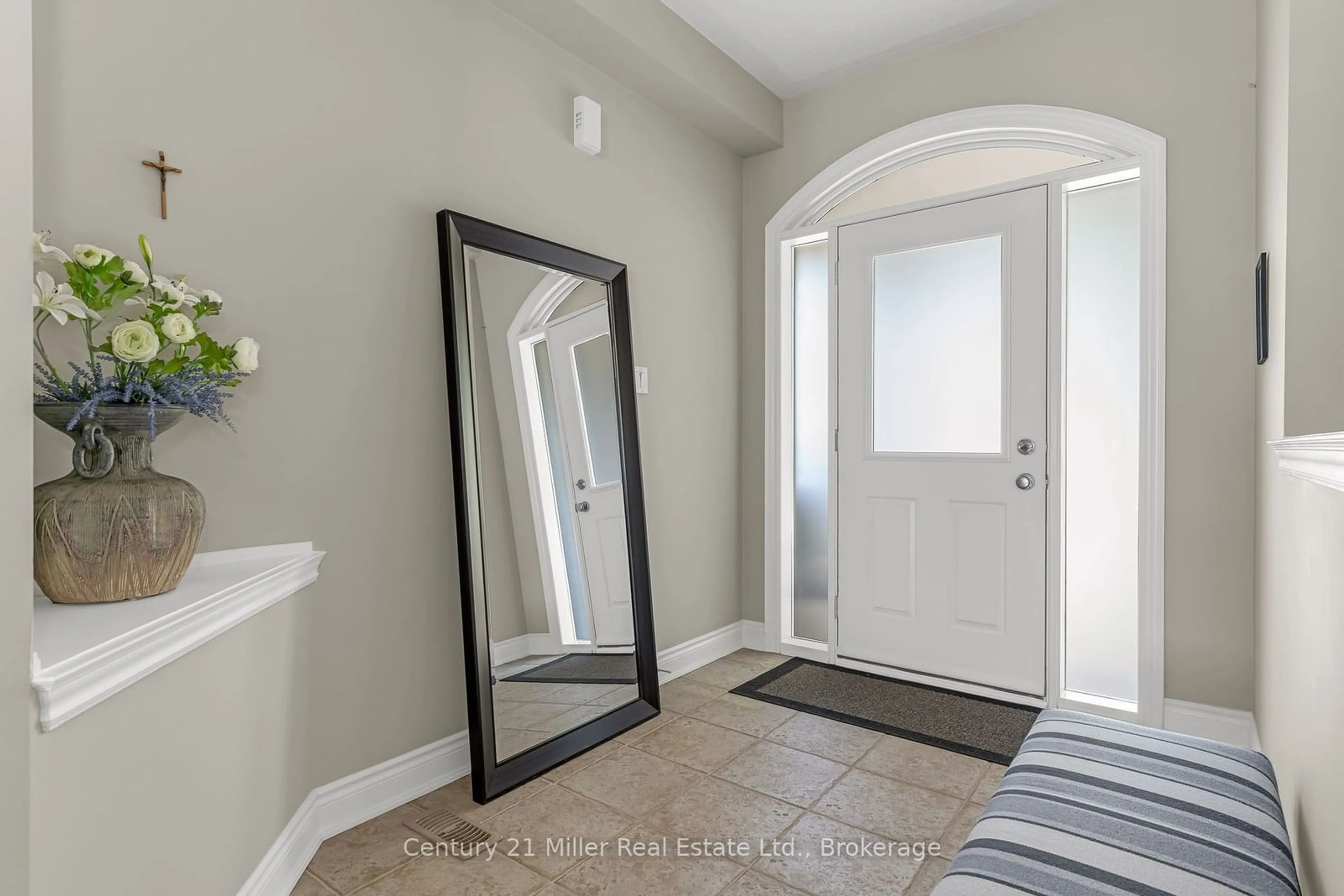 Indoor entryway for 356 Nautical Blvd, Oakville Ontario L6L 0C1