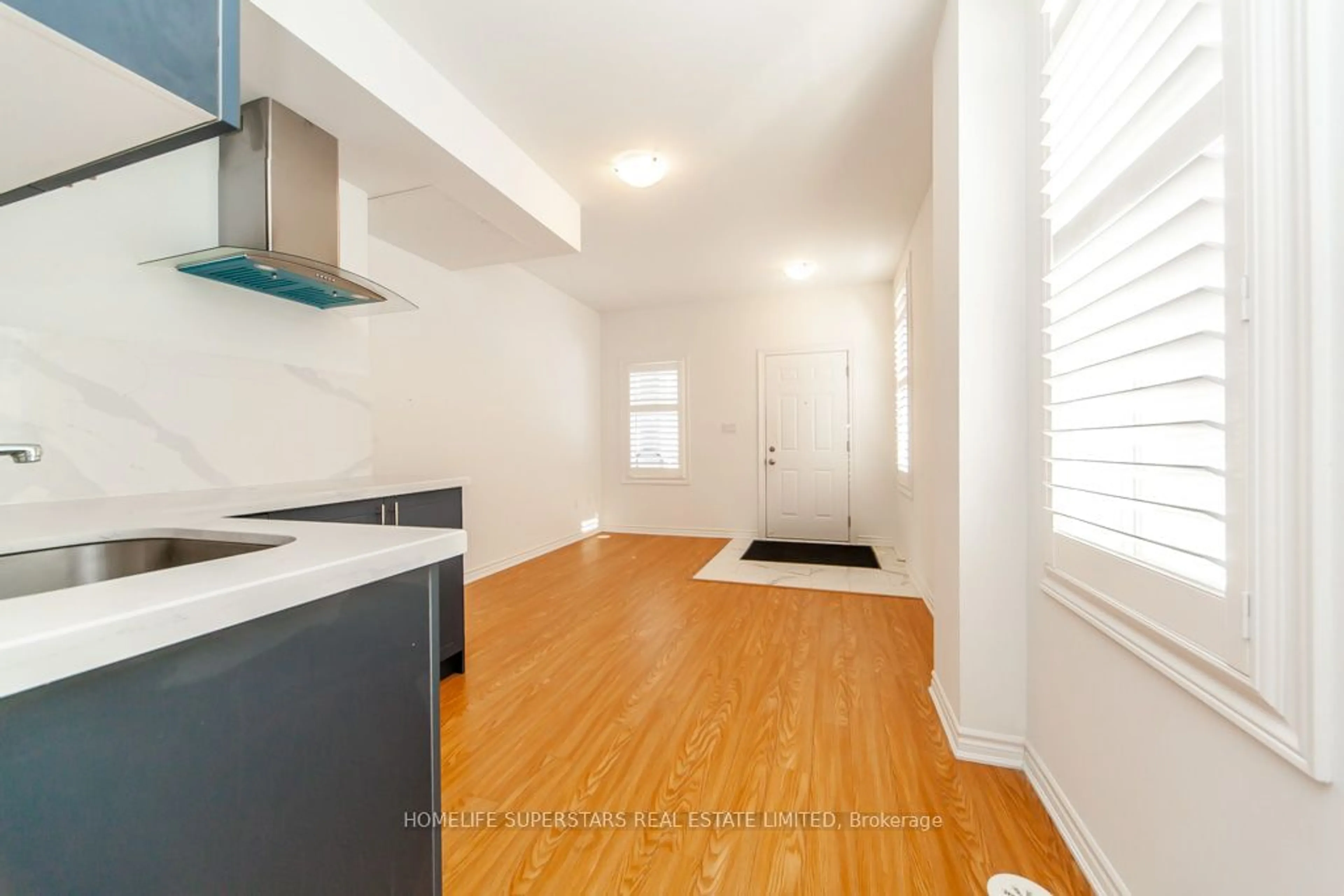 Standard kitchen, wood/laminate floor for 1 Ormand Terr #1, Caledon Ontario L7C 4L6