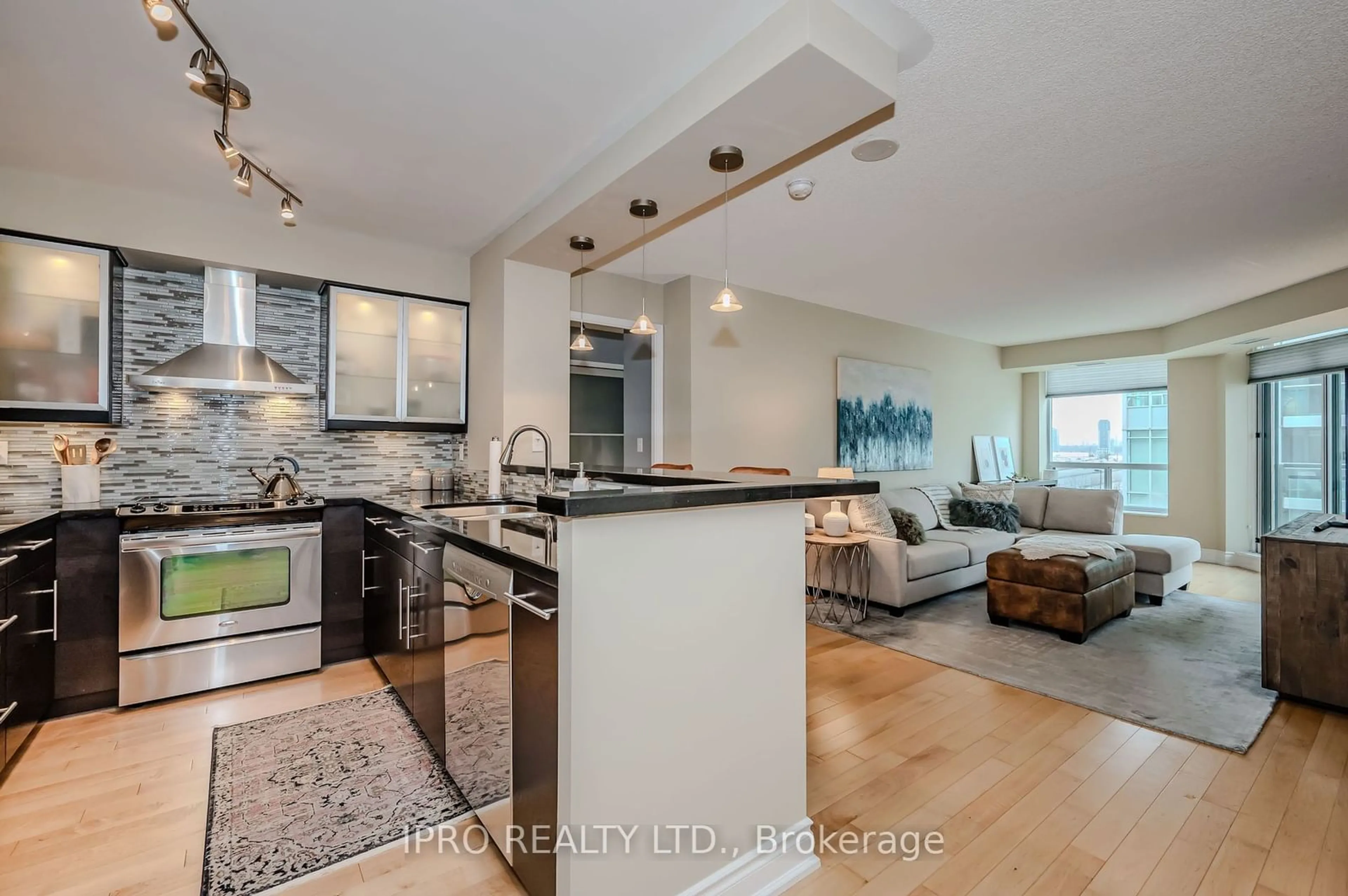 Open concept kitchen, unknown for 190 Manitoba St #605, Toronto Ontario M8Y 3Y8