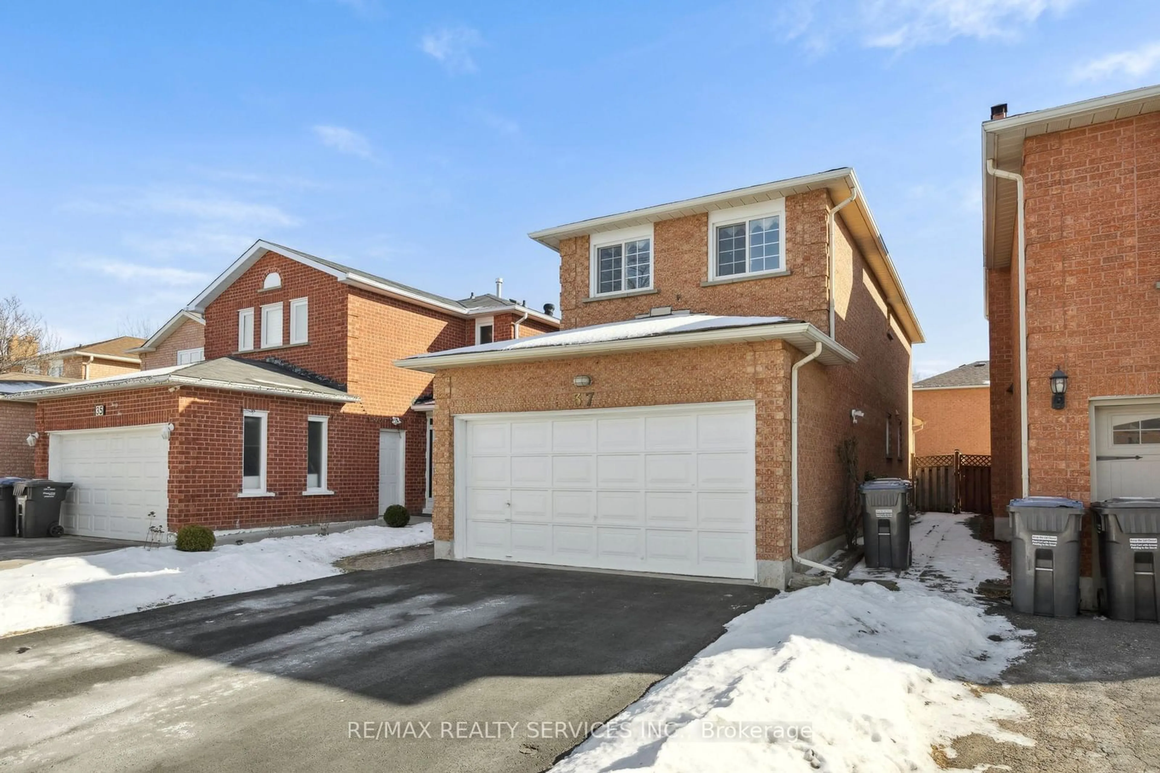 Home with brick exterior material, street for 37 Candy Cres, Brampton Ontario L6X 3Z7