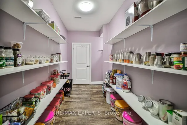 Additional property image - 28 Pendergast Crt