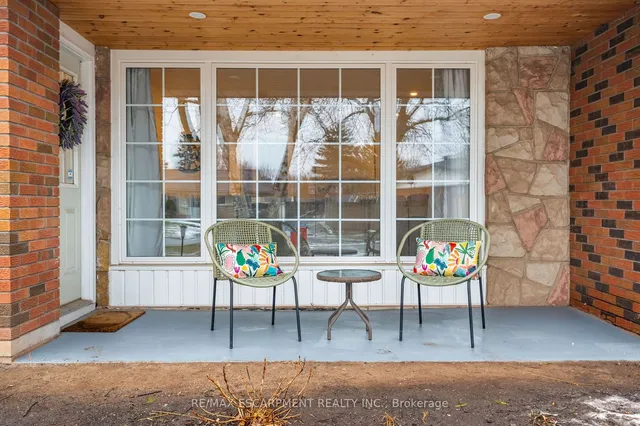 Additional property image - 555 Elwood Rd