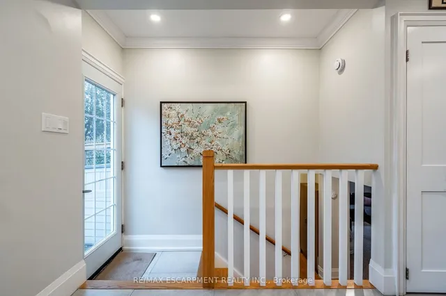Additional property image - 555 Elwood Rd
