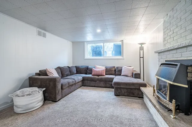 Additional property image - 555 Elwood Rd