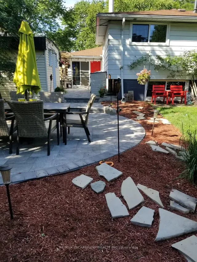 Additional property image - 555 Elwood Rd