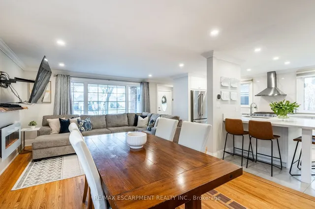 Additional property image - 555 Elwood Rd