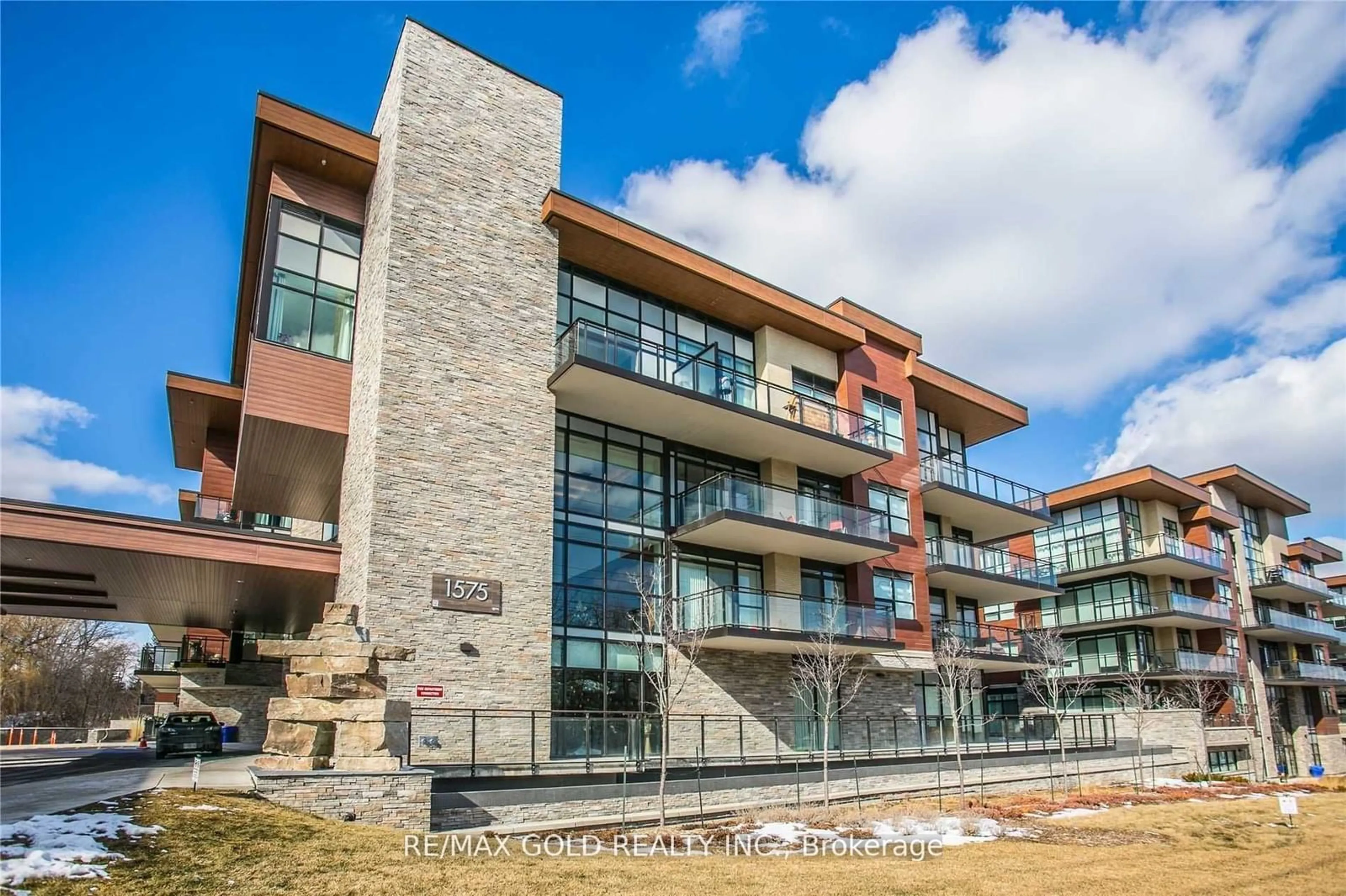 Unknown for 1575 Lakeshore Rd #471, Mississauga Ontario L5J 0B1