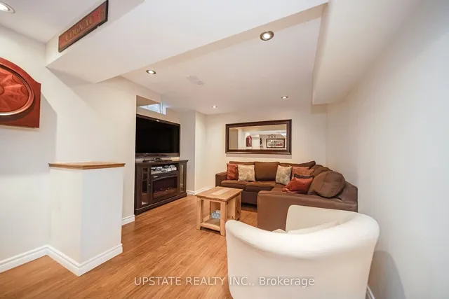 Additional property image - 1722 Samuelson Circ