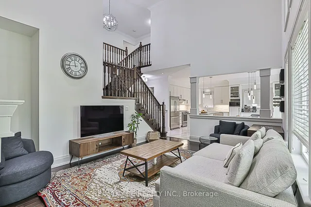 Additional property image - 3206 Sorrento Cres