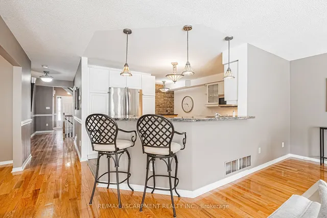 Additional property image - 3333 New St Unit 9