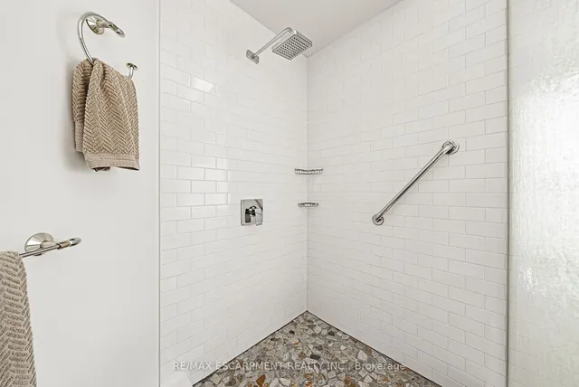 Additional property image - 3333 New St Unit 9
