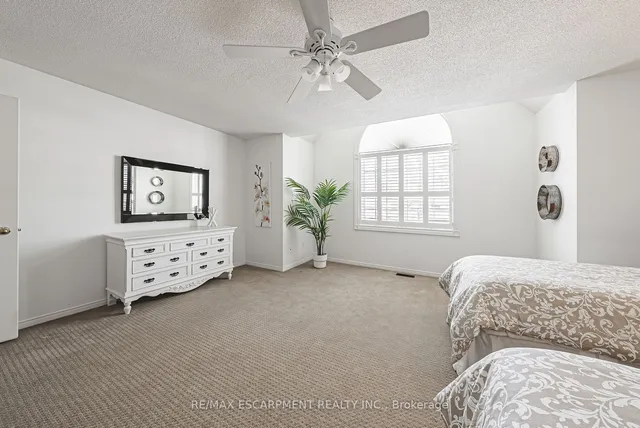 Additional property image - 3333 New St Unit 9