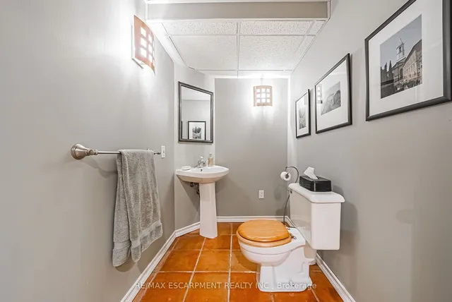 Additional property image - 3333 New St Unit 9