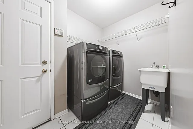 Additional property image - 3333 New St Unit 9