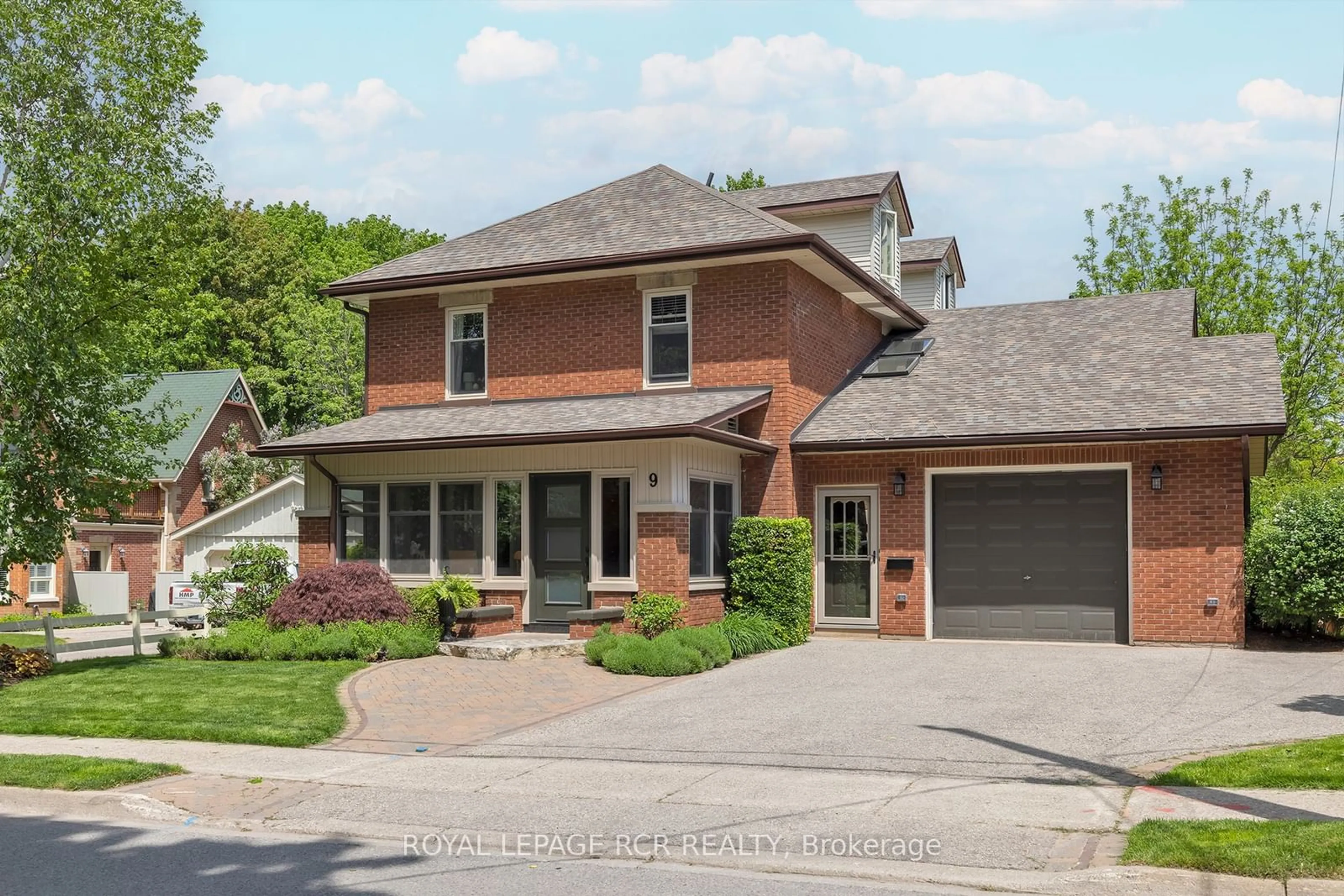 Home with brick exterior material, street for 9 Wellington St, Orangeville Ontario L9W 2L2