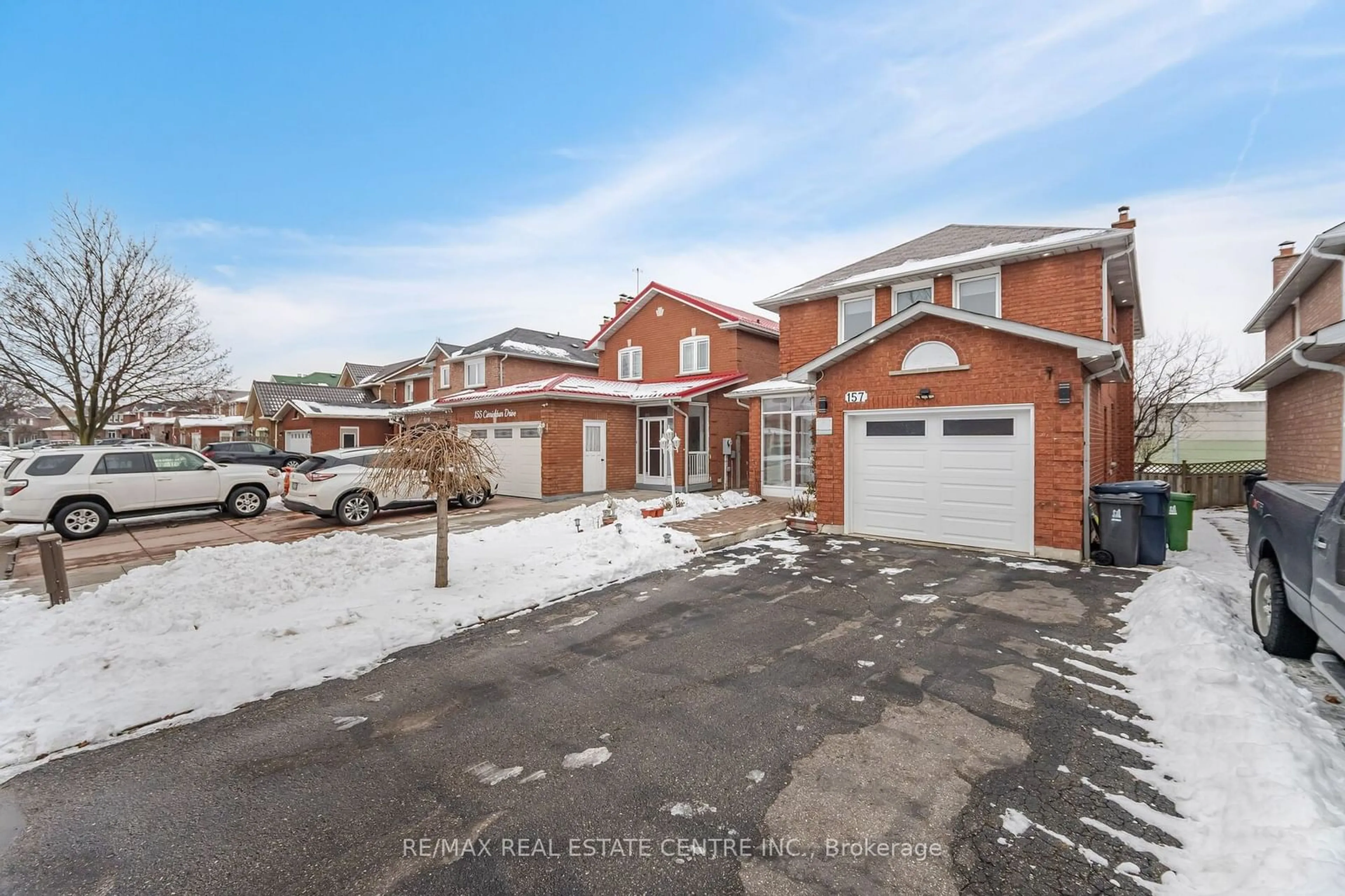 A pic from outside/outdoor area/front of a property/back of a property/a pic from drone, street for 157 Cinrickbar Dr, Toronto Ontario M9W 6W8