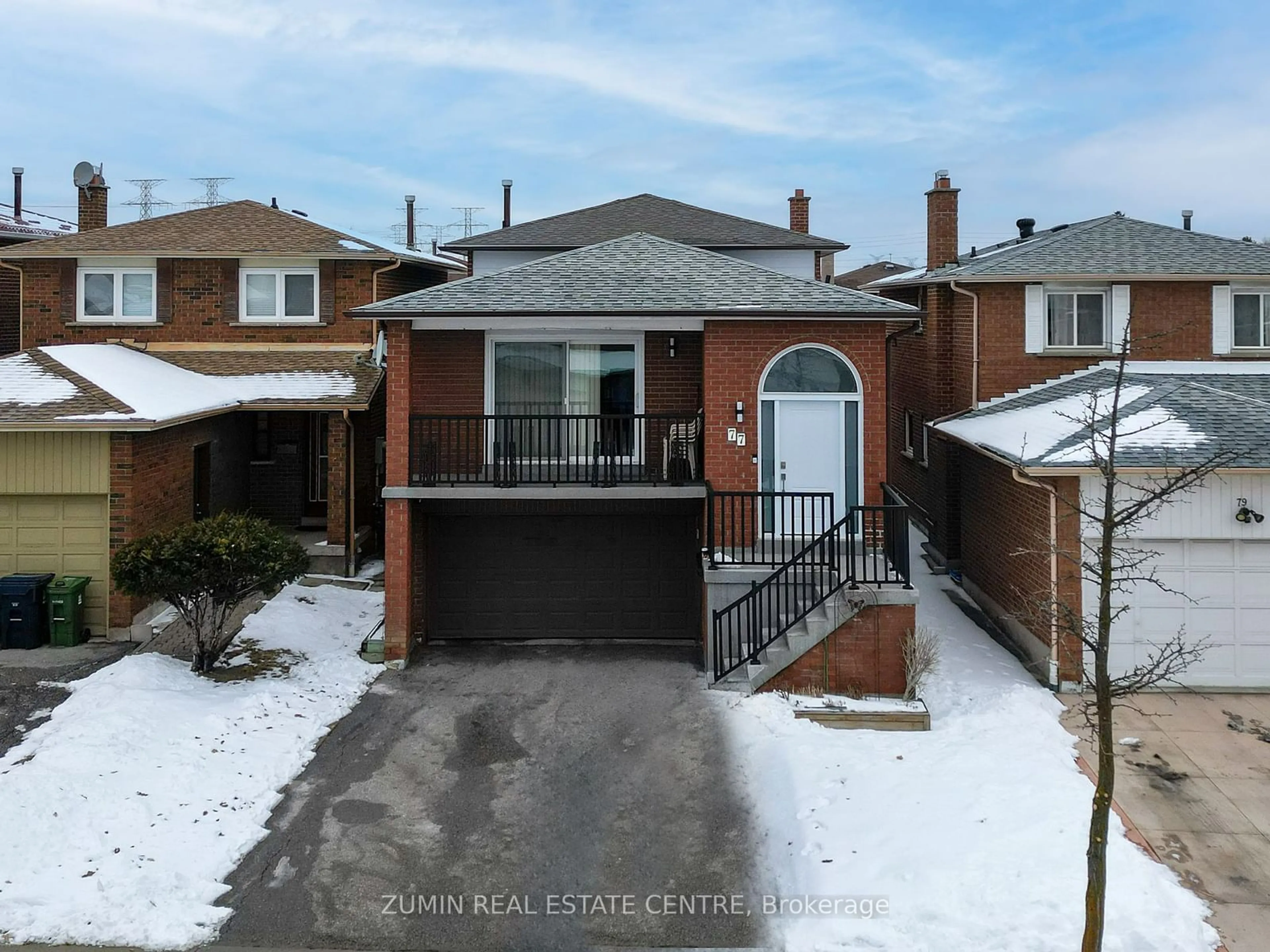 A pic from outside/outdoor area/front of a property/back of a property/a pic from drone, street for 77 Bordeaux Crct, Toronto Ontario M9V 4Y9