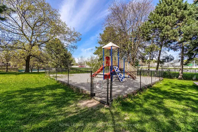 Additional property image - 451 The West Mall Dr Unit 1212