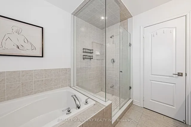 Additional property image - 3895 Leonardo St