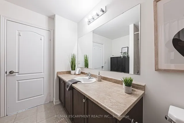 Additional property image - 3895 Leonardo St