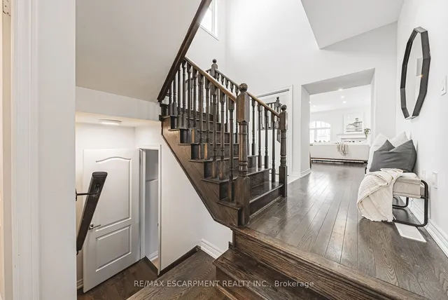 Additional property image - 3895 Leonardo St