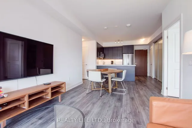 Additional property image - 1050 Main St Unit 1014