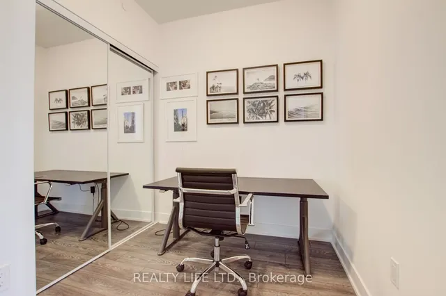 Additional property image - 1050 Main St Unit 1014